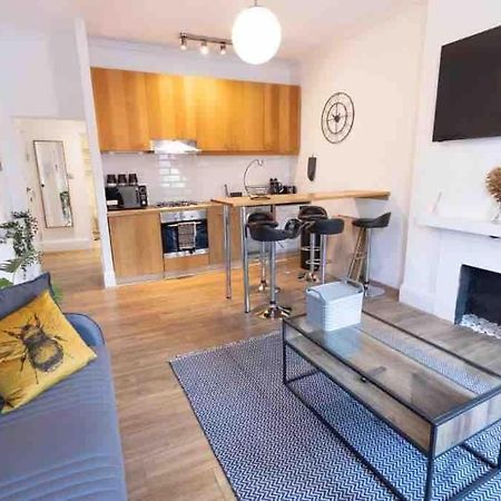Lovely 2 Bedroom Apartment In Chelsea Sw3 London Eksteriør bilde