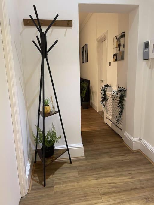 Lovely 2 Bedroom Apartment In Chelsea Sw3 London Eksteriør bilde
